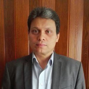 نثر الأسى قرنفله
شعر: د. يوسف شحادة