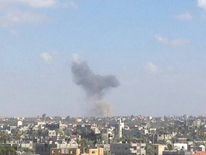 طائرات الاستطلاع تطلق عدة صواريخ تجاه أهداف شرق قطاع غزة
