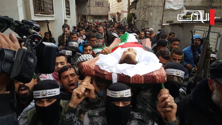 خانيونس تشييع الشهيد كرم فياض الذي ارتقى أمس خلال مسيرات العودة