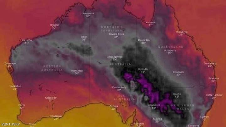 خريطة أستراليا تتحول إلى اللون الأسود