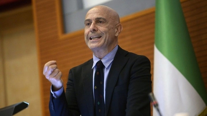 وزير الداخلية الإيطالي: أخطأنا بعدم الإستثمار في الواقع العربي