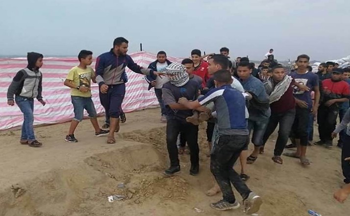  6 إصابات بينها خطيرة برصاص الاحتلال شرقي مخيم المغازي
