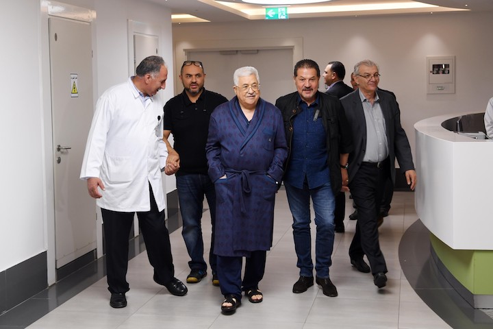 الرئاسة: الرئيس يجري فحوصات روتينية في المستشفى الاستشاري والنتائج جيدة
