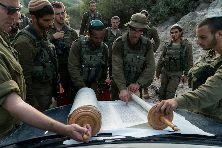 أدرعي: الجيش الاسرائيلي جاهز لمختلف السيناريوهات ويُحمّل 