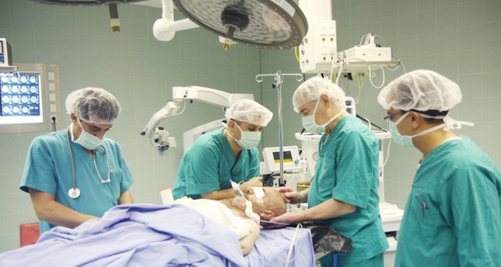 ‎وفد طبي تخصصي فرنسي يصل غزة لعقد دورات تدريبة ونقل الخبرات
