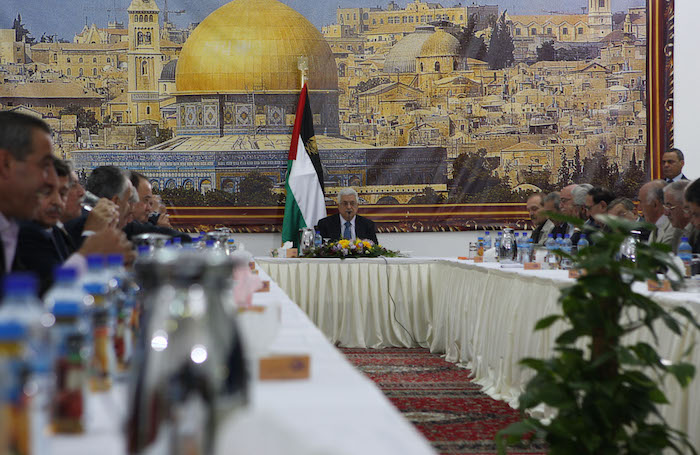إلى القيادة الفلسطينية: إجراءات عاجلة

