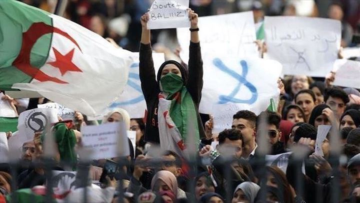 الجزائر: مظاهرات مبكرة بالجمعة العاشرة وسط إجراءات أمنية مشددة
