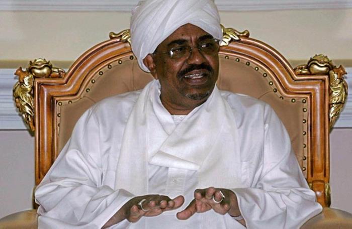 المدعي العام السوداني يفتح تحقيقا ضد البشير بتهمة غسل أموال