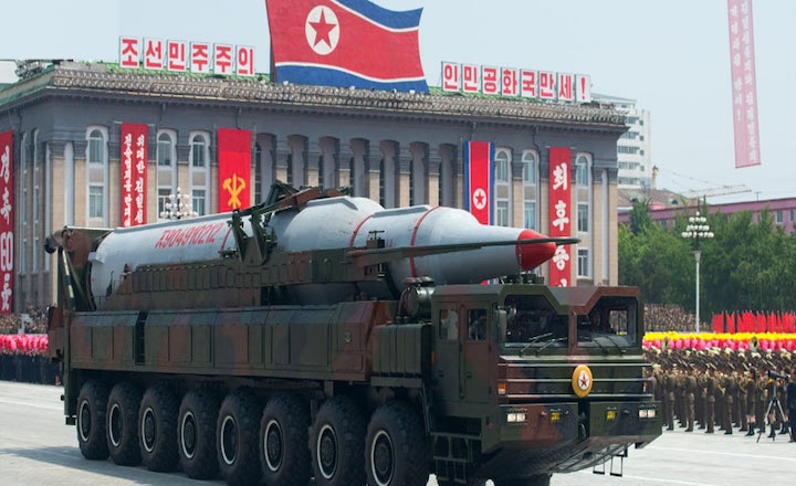 كوريا ترد على طلبات واشنطن حول سلاحها بمناورة على شنّ ضربة بعيدة المدى 
