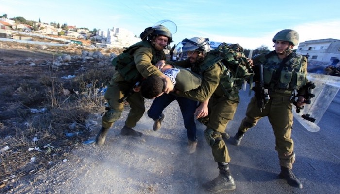 بدعوى الاحتكام للقانون: القضاء الإسرائيلي يحكم بالسجن 60 يوما على ضابط اعتدى على فلسطينيين
