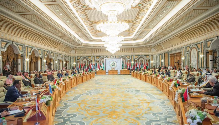 قمة مكة تتبنى رؤية