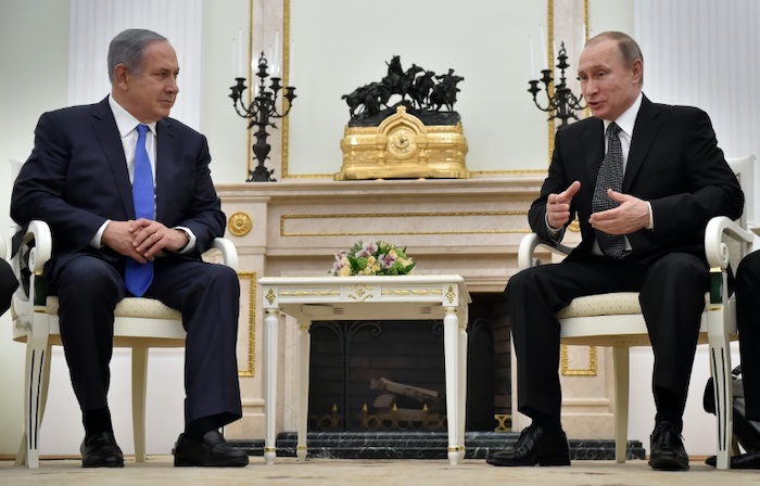 السفير الروسي في تل أبيب يحذّر إسرائيل بشأن ضرباتها في سوريا
