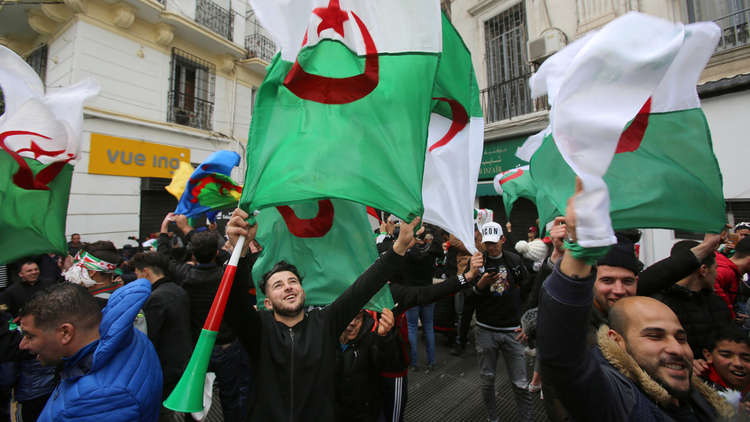 الجزائر.. المحامون
