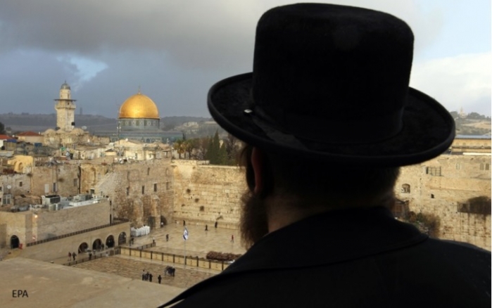 من اكثر عددا في القدس السكان الفلسطينيون ام اليهود؟