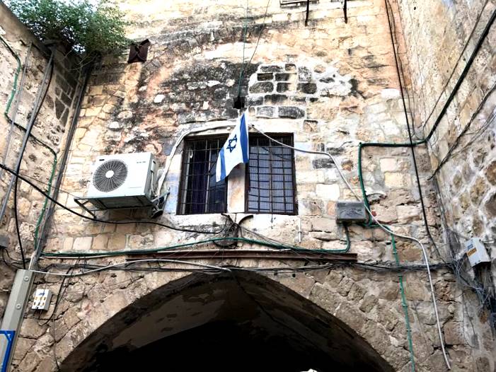 ترجمة الحدث | مثلث نتنياهو بنيت اديلسون بشأن القدس