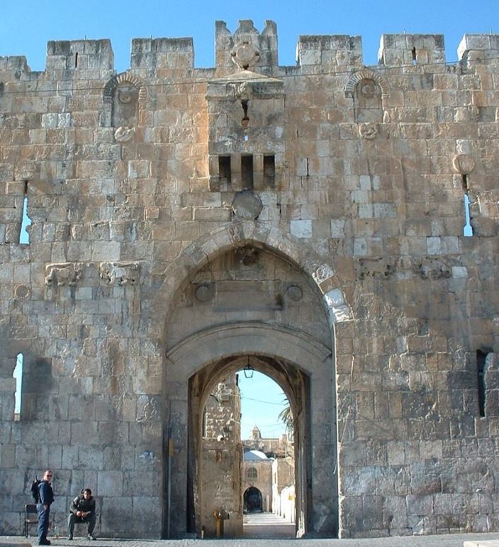 3 شهداء ومقتل جنديين اسرائيليين في اشتباك مسلح في باحات المسجد الأقصى (فيديو+ صور)