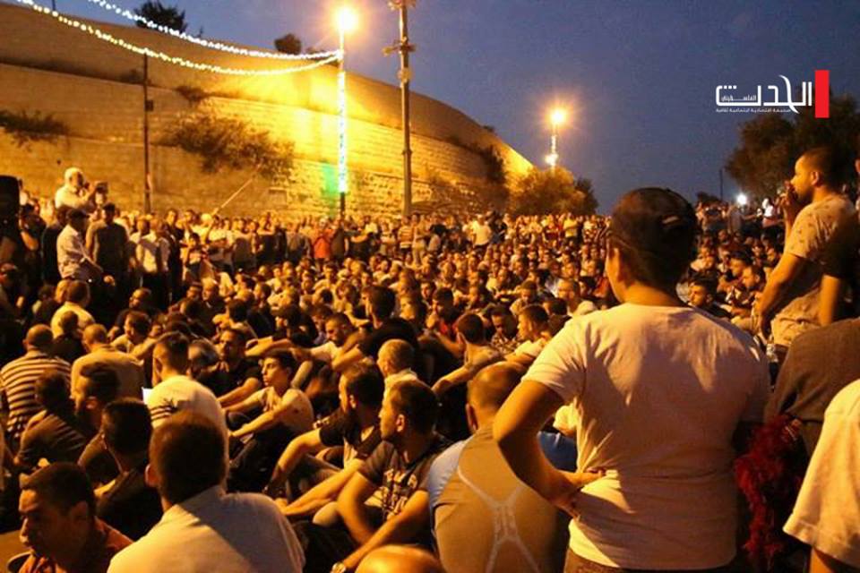 الاحتلال يعيد فتح