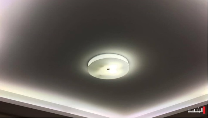 شركة الكهرباء تباشر