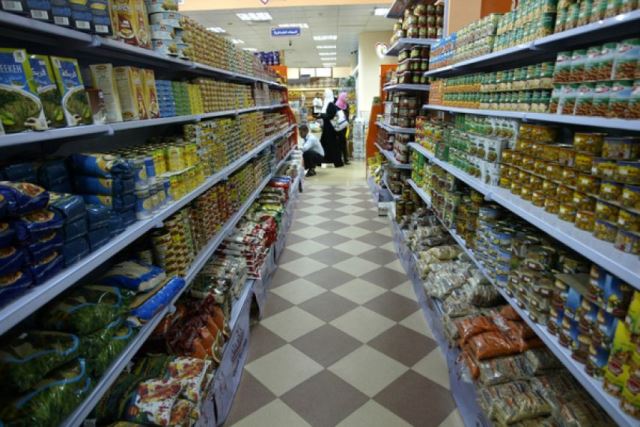 غزة: مواطنون يوفرون