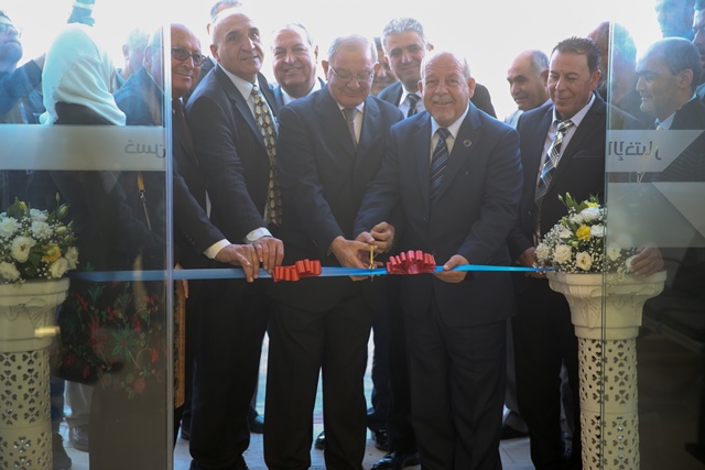البنك الإسلامي الفلسطيني يفتتح مكتبين جديدين في محافظة الخليل
