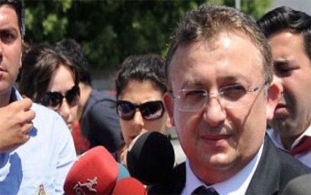 إلغاء جواز سفر محامي أردوغان بدعوى انتماءه لحركة الخدمة