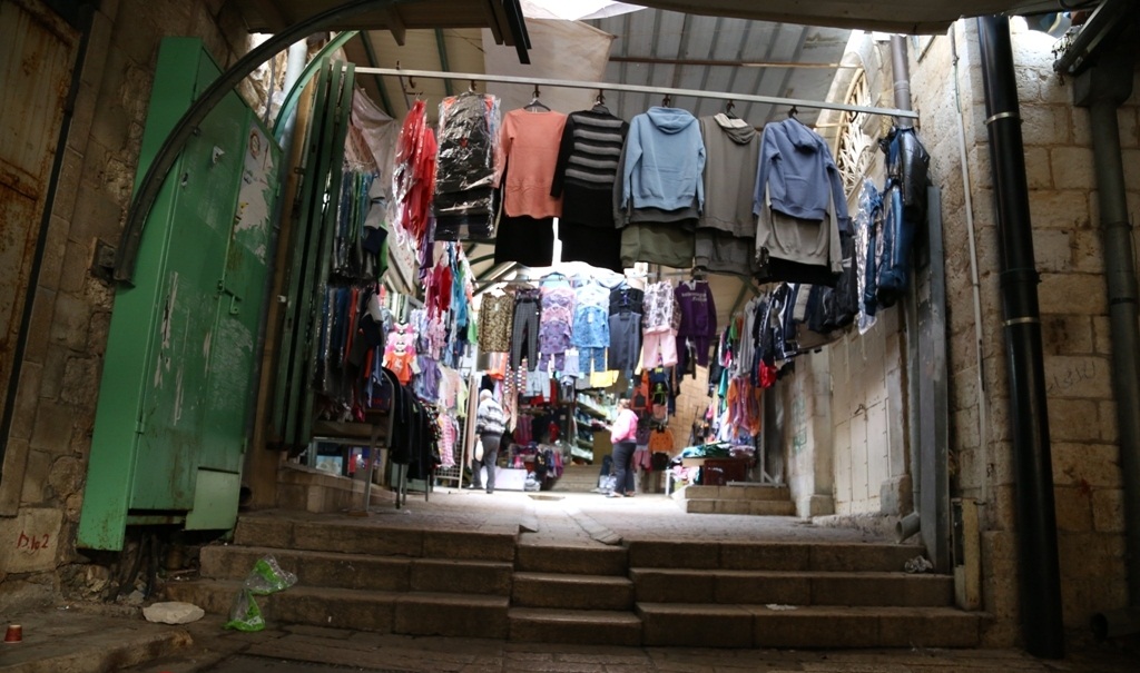أبو رحال: محاولات