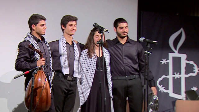 آمنستي تقيم حفلا موسيقيا لفرقة رباعية الجليل الفلسطينية في لندن