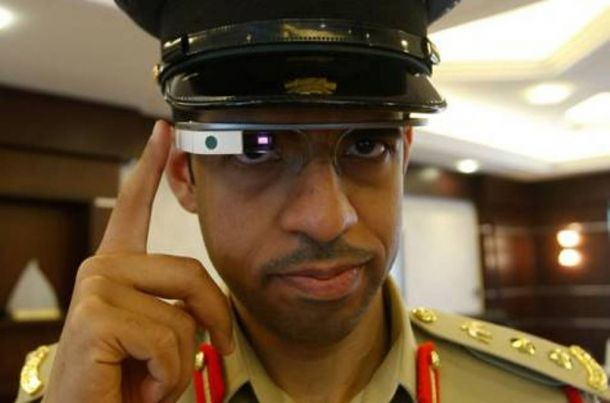 الشرطة في دبي تستخدم نظارات غوغل