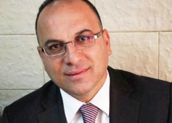 نقل زكارنة للمستشفى