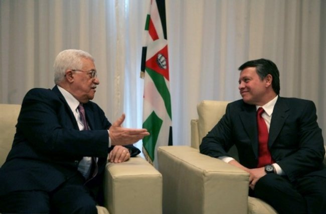 الرئيس عباس يبحث مع العاهل الأردني جهود تحقيق السلام
