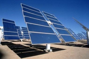 حكومة مصر تضيئ ألف مبني حكومي بالطاقة الشمسية
