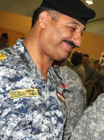 تقرير خاص: كيف سقطت الموصل؟ ضابط عراقي كبير يشكك في رواية بغداد