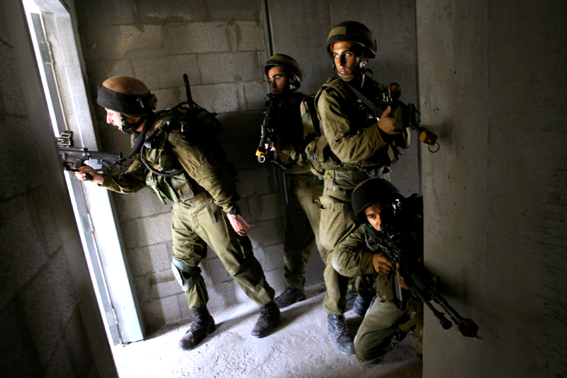 متحدث باسم الجيش الإسرائيلي: الوحدات المشاركة في العملية البرية خضعت لتدريبات مكثفة
 