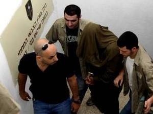 اعتقال ضابط اسرائيلي 