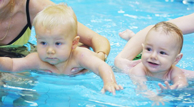 سباحة الأطفال في الشتاء تبعد الأمراض عنهم