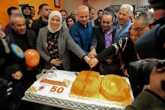 بعد 50 ساعة من الحوار الإذاعي ..فلسطين تدخل 