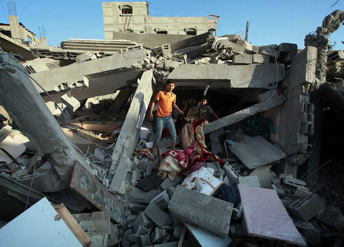 الغارديان:الفساد يعرقل إعادة بناء غزة