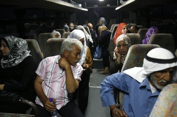 إسرائيل تسمح لـ"65"