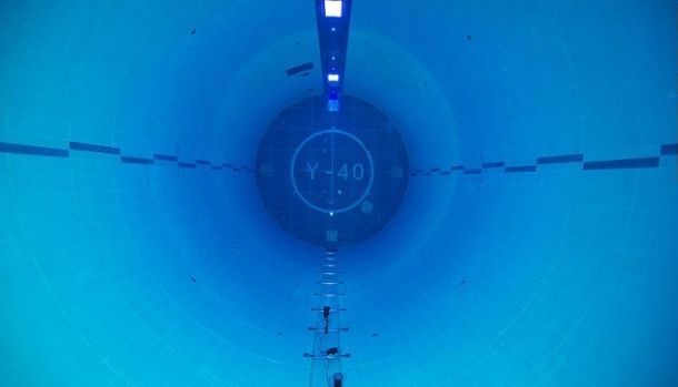 بالصور: بركة بعمق 42 متراً .. هل تجرؤ على السباحة بها ؟