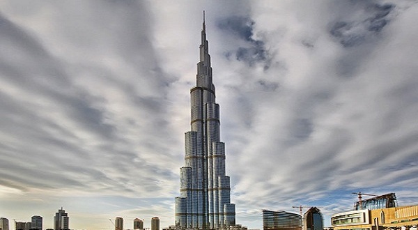 دبي تخطط لبناء أطول