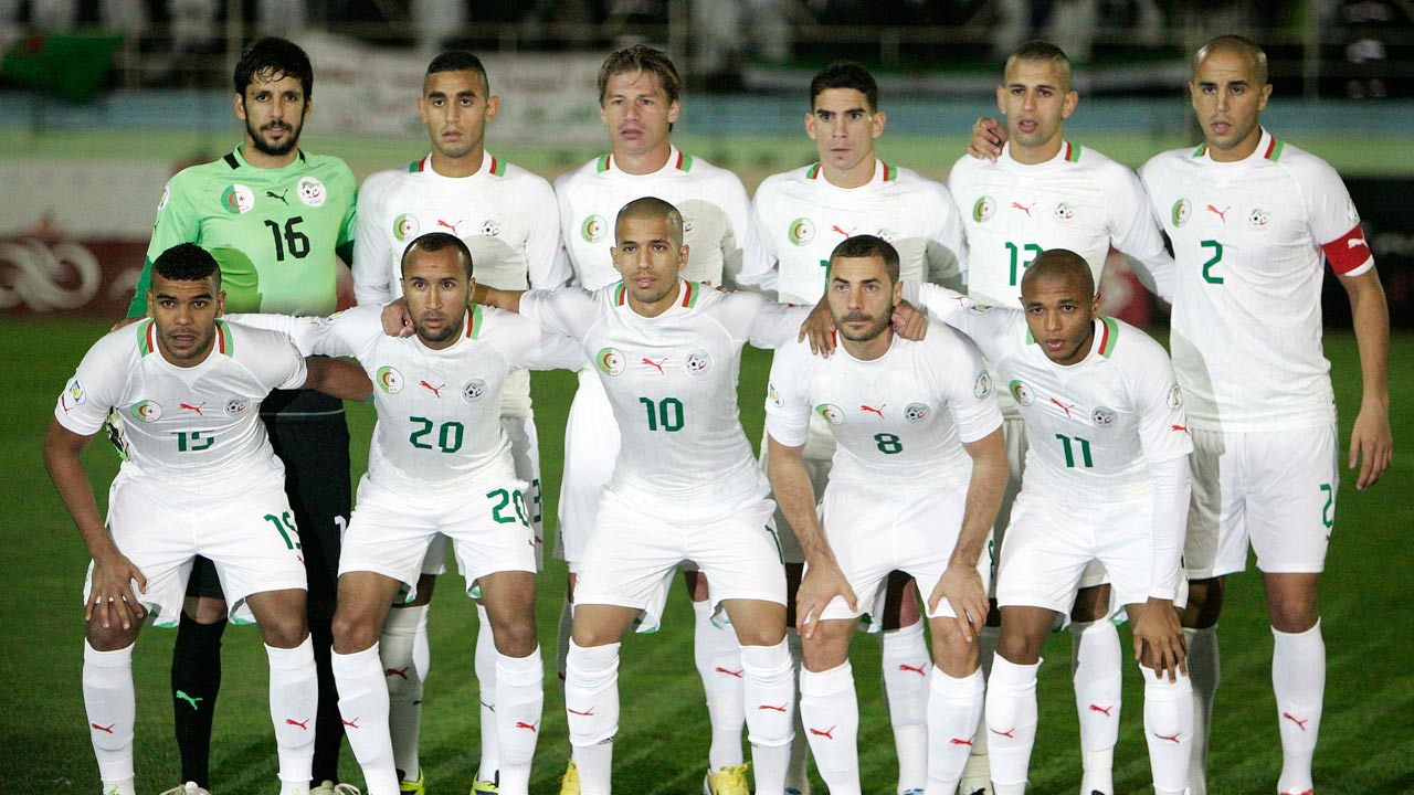 يجوز تأخير صلاة التراويح لمشاهدة مباراة المنتخب الجزائري أمام ألمانيا