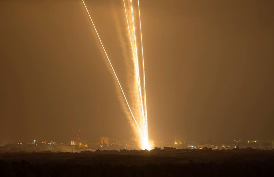 الجيش الإسرائيلي: 17 صاروخًا أطلقت على إسرائيل حتى ظهر اليوم 