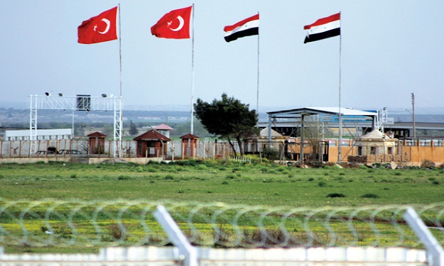 حالة تأهب للقوات التركية على خط الحدود مع سوريا