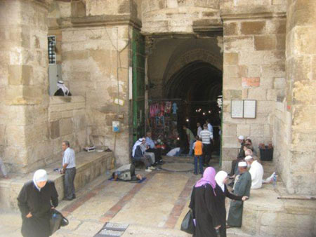  إسرائيل تدرس تخصيص باب إضافي في الأقصى لاقتحامات المستوطنين