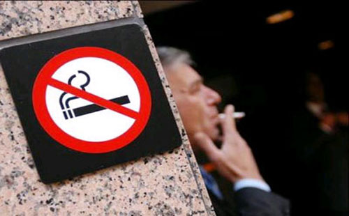  200 دولار غرامة التدخين