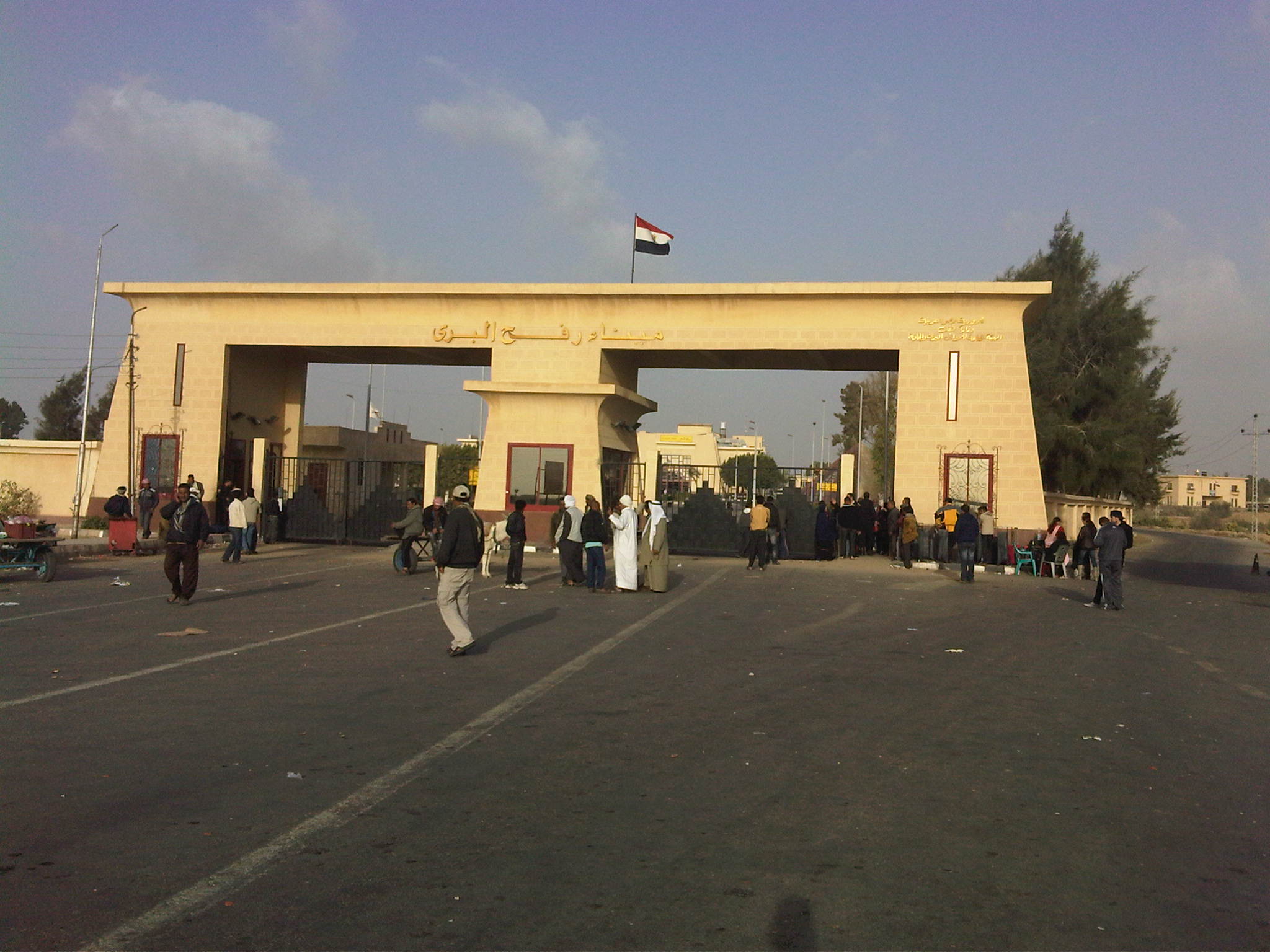 فتح معبر رفح لسفر