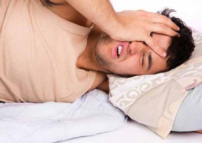 بعيداً عن عن الأدوية.. عالجوا الأرق بهذه المشروبات!

