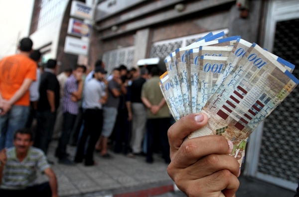 الحكومة: سيتم صرف 60% من الراتب خلال الأسبوع الحالي