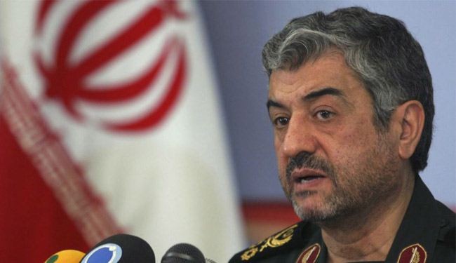 قائد الحرس الثوري الإيراني: فلينتظر الصهاينة الصاعقة المدمرة 