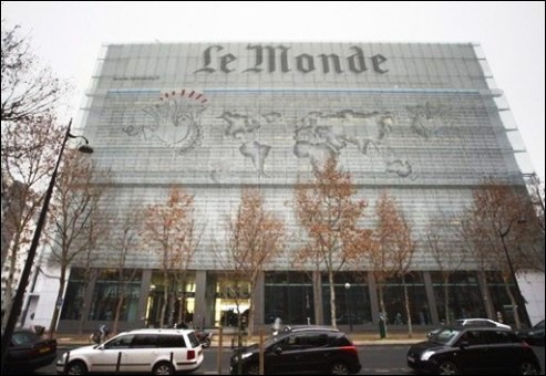 حساب صحيفة لوموند الفرنسية على تويتر يتعرض لهجوم من 